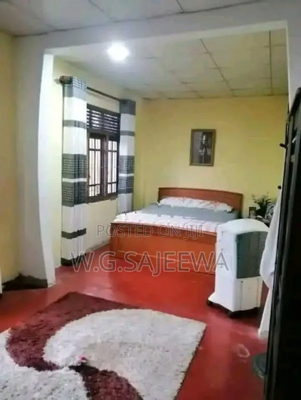 10 perch Single house for sale in Seeduwa