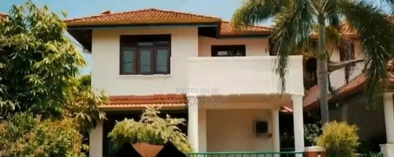 Solar powered 2 Storey house sale in Negombo Town area