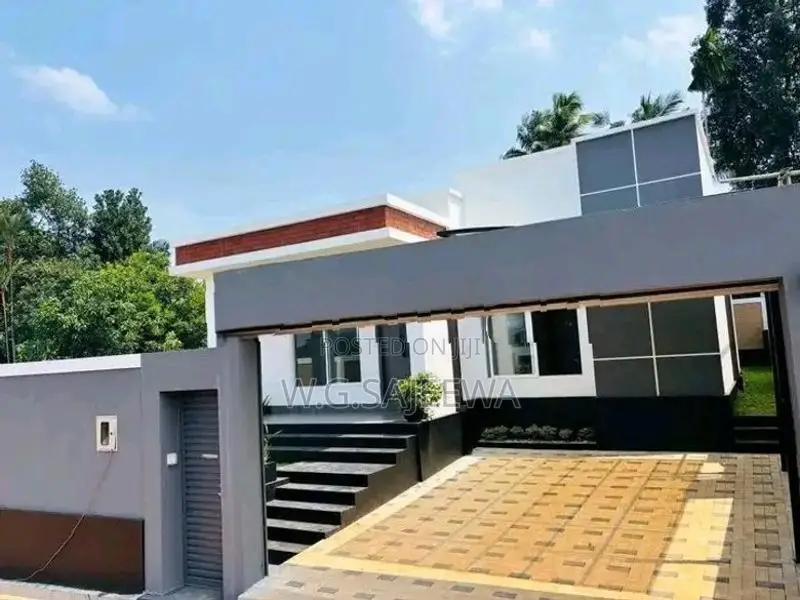 Newly built House for sale in Gampaha, Yakkala