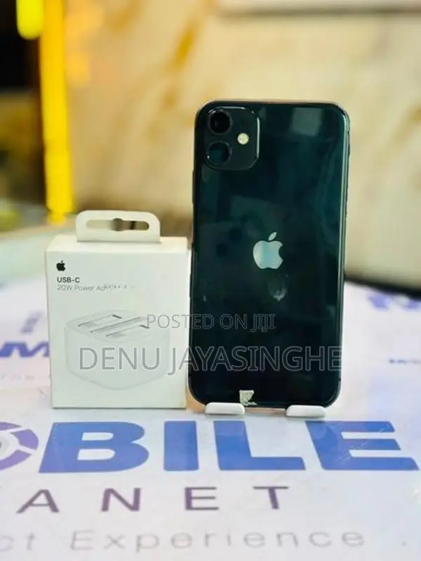 Apple iPhone 11 64GB (Used)