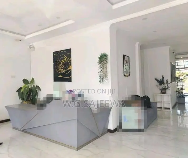 Hotels, Guest house, Commercial Building for sale in Negombo