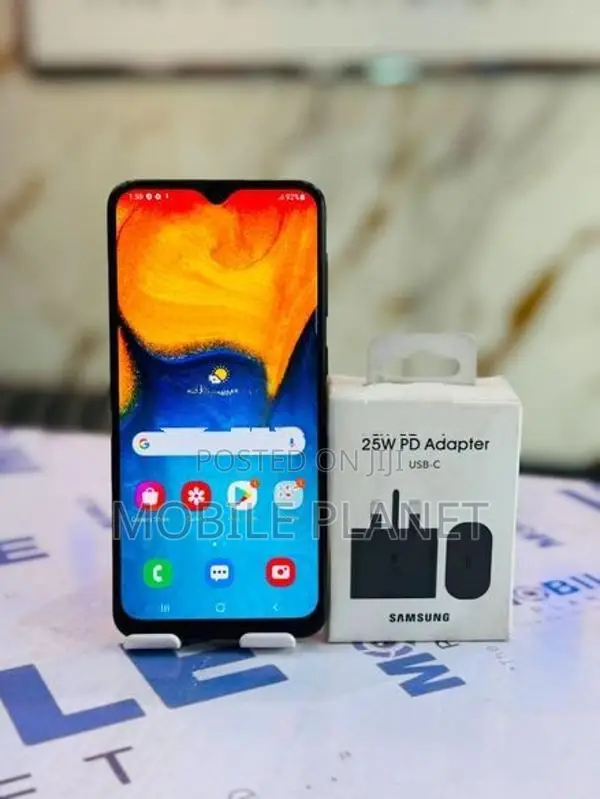 Samsung Galaxy A20 3GB 32GB (Used)