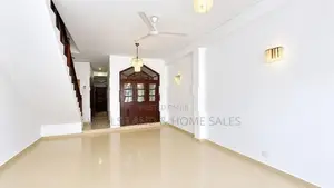 05 Bedrooms House For Rent - Colombo