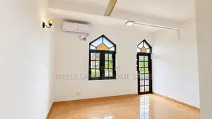 05 Bedrooms House For Rent - Colombo