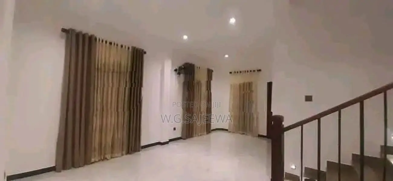 2 Storey 5 Rooms house rent in Kandana Town