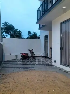 4Bedroom house for sale in homagama