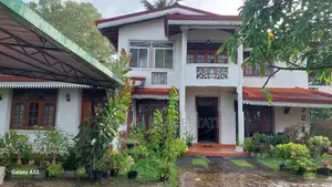 Land for sale in rajagiriya ( house available )