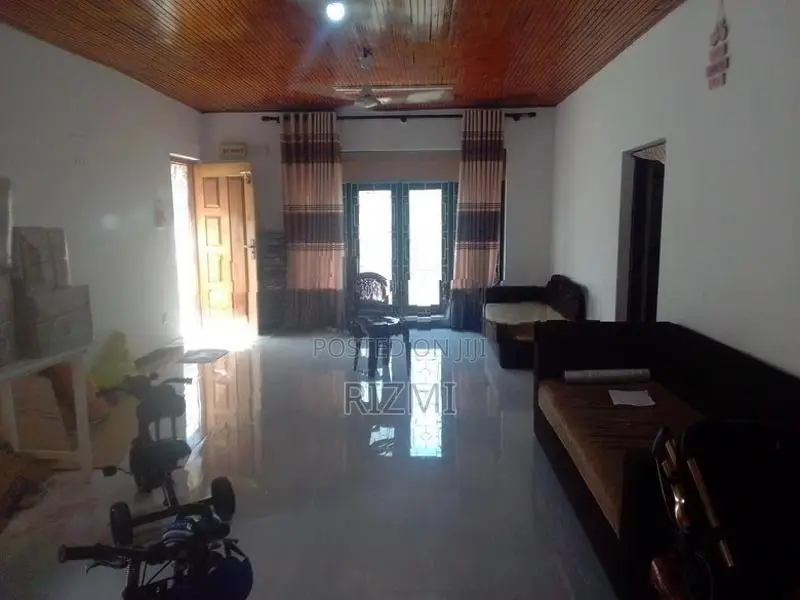 3BR ground floor single storey house for rent in mount lavinia