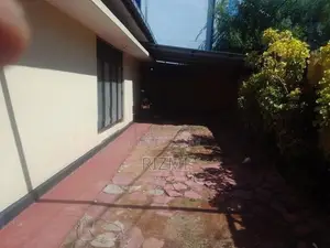 3BR ground floor single storey house for rent in mount lavinia