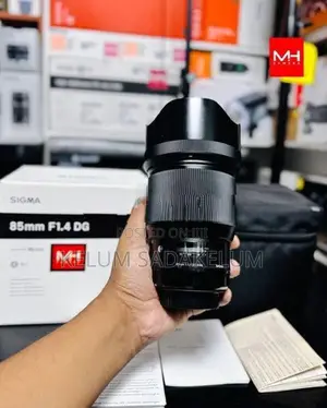 Sigma EF 85mm 1.4F Art Lens