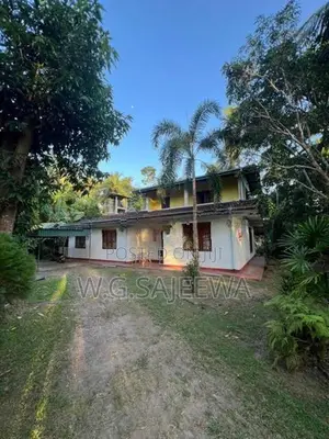 54.5perch land with house for sale minuwangoda