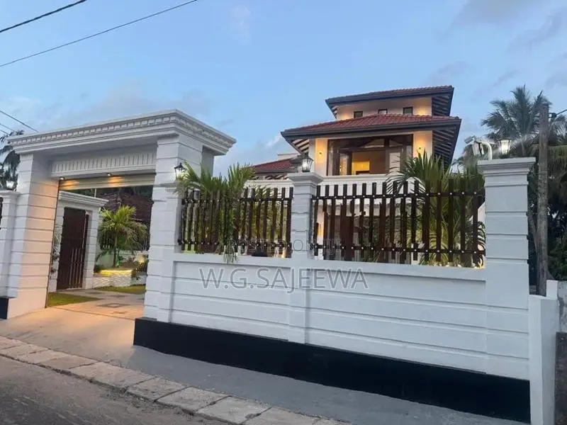Brand new luxury fully Furnished house for sale daluwakotuwa, Negombo
