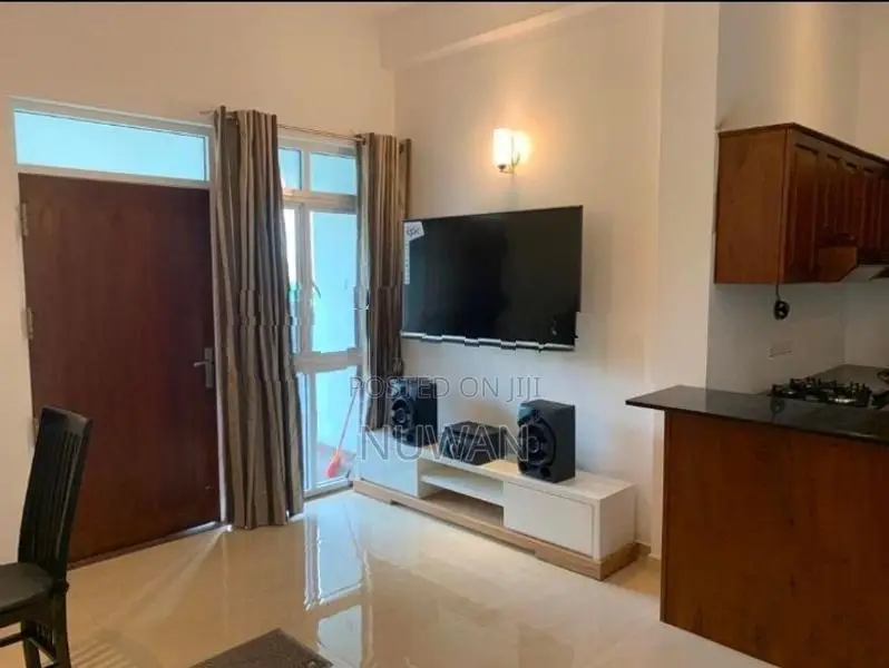 (56R389) 1st floor house in Colombo 05