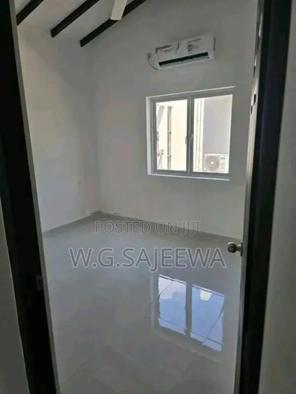 Villay type house sale in Negombo Santorini Residencies