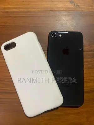Apple iPhone 8 (Used)