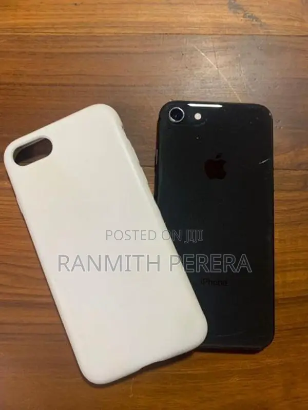 Apple iPhone 8 (Used)
