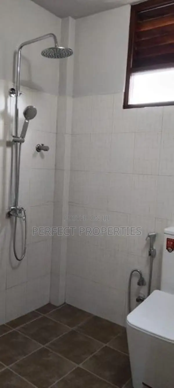 “Modern House” for Sale–Ja Ela 399m to Main Road