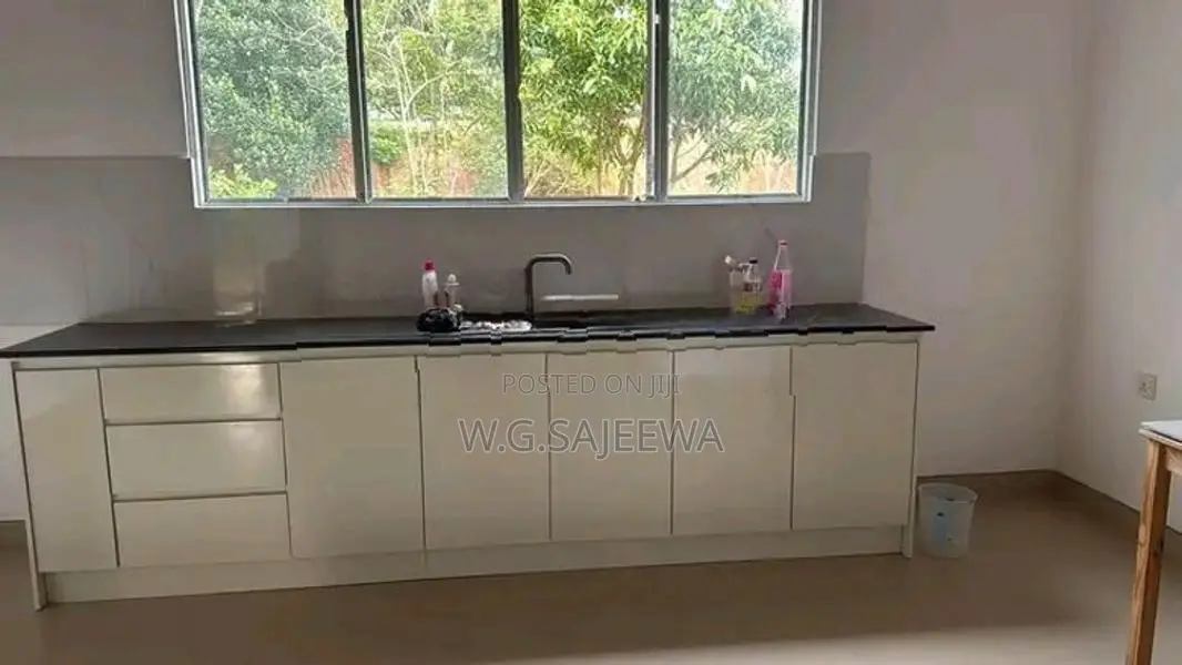 Brand New house rent in Negombo - Madampella