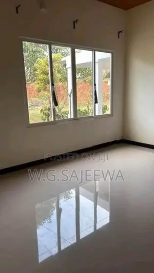 Brand New house rent in Negombo - Madampella