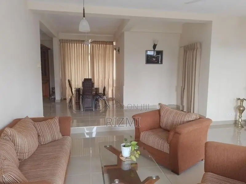 1st floor 2BR fullyfurnished apartment rent in dehiwala off hill stree