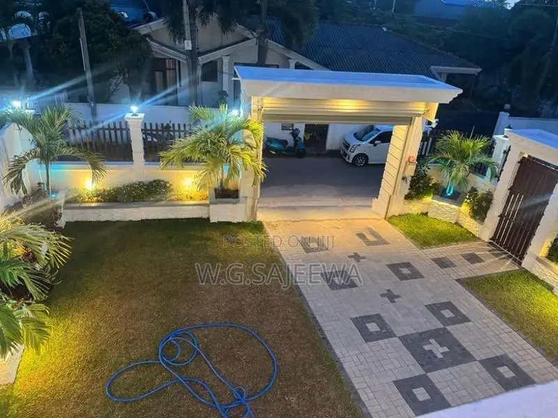 5Bedroom brand new furnished Luxury House For Sale daluwakotuwa, Negom
