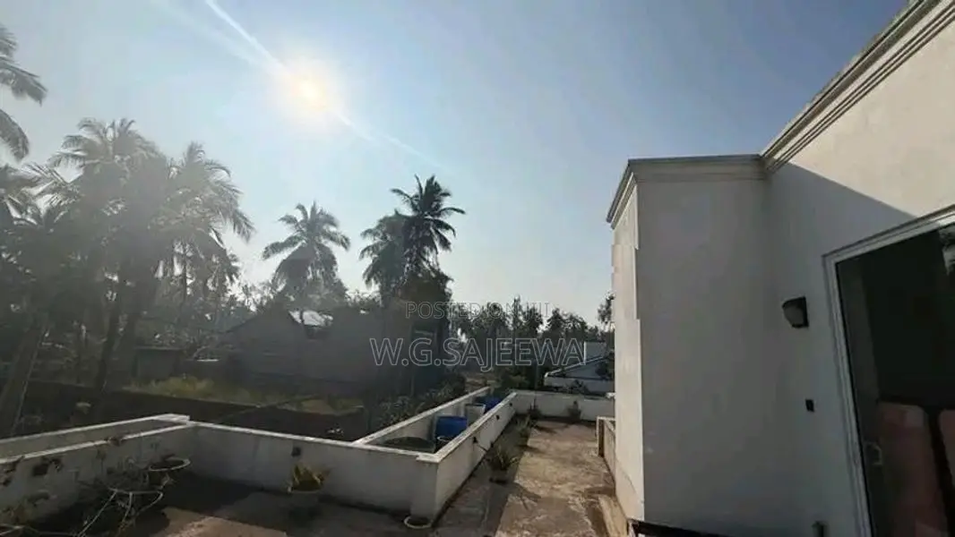 Newly built Box type house rent in Negombo - Kadawala