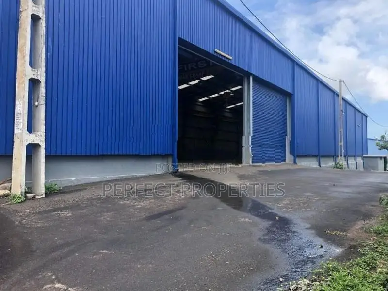 WAREHOUSE FOR RENT (WITH A CRANE) – MAHABAGE / RAGAMA