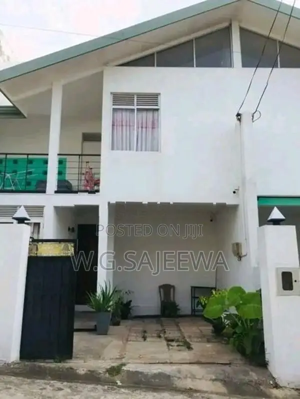2 Storey Complete house sale in Gampaha, Yakkala Town