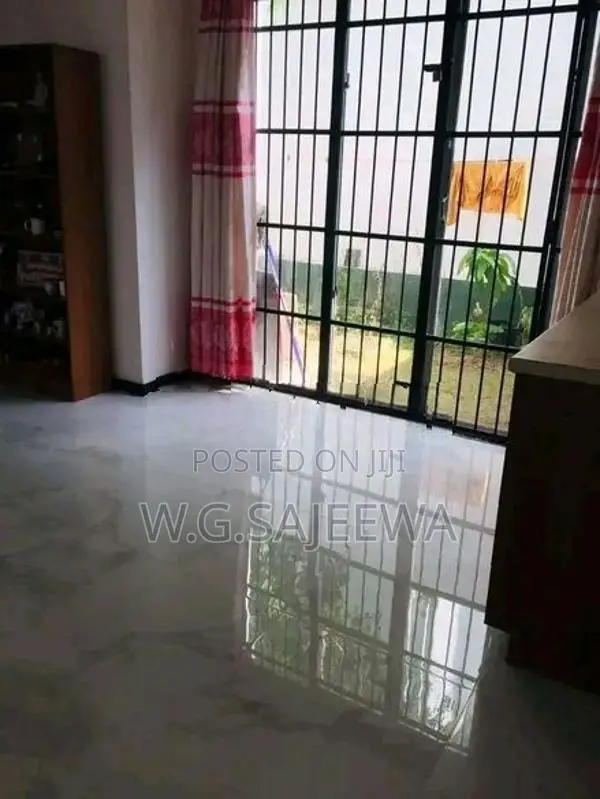 2 Storey Complete house sale in Gampaha, Yakkala Town