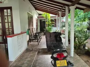 24perch land with 3bedroom house for sale seeduwa