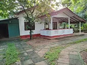 24perch land with 3bedroom house for sale seeduwa
