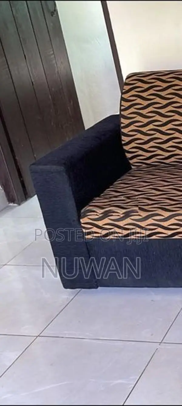 (NAR2205) UPPER FLOOR HOUSE IN NAWALA