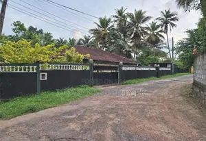 Residential Land of 38 Perches for Sale in , Kadawatha.