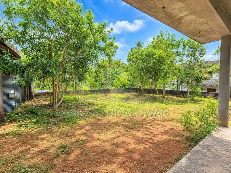 Modern Luxury House for Sale in Kiriwaththuduwa (kottawa - Thalagala R