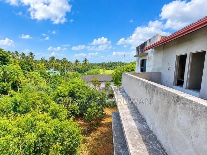 Modern Luxury House for Sale in Kiriwaththuduwa (kottawa - Thalagala R