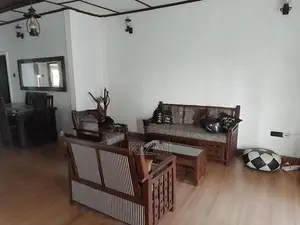 2nd floor fully furnished 3BR apartment rent in dehiwala bellantara