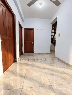 🏡 07 Bedroom - Furnished House for Rent