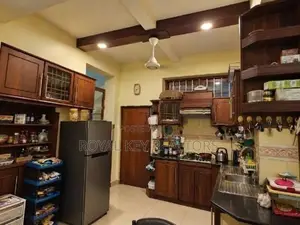 🏡 07 Bedroom - Furnished House for Rent