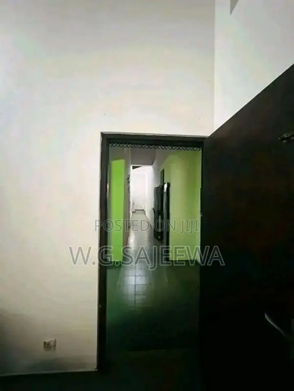Single Storey luxury house rent in Negombo - main road