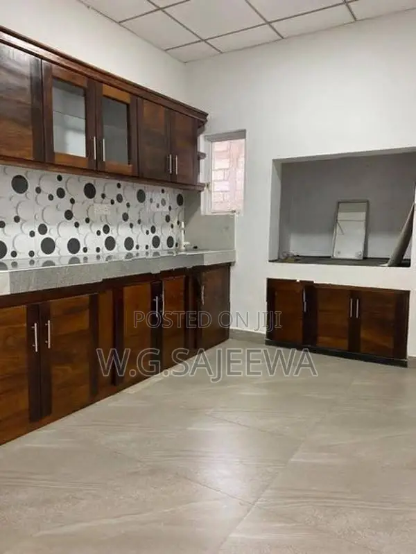 3bedroom house for sale palagathura, Negombo