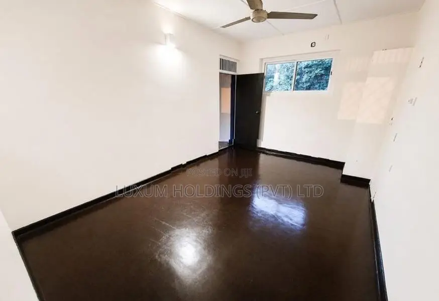328 SQFT Office For Rent Off Jawatta Road Colombo 05 [ 2317C ]