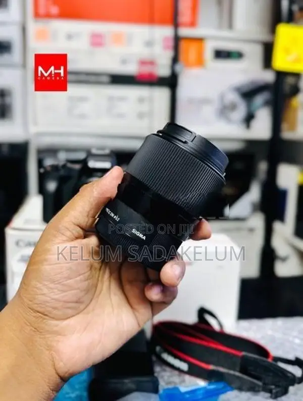Sigma 30mm 1.4f DC DN Lens Canon EF - M
