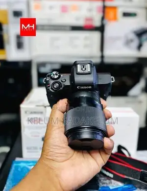 Sigma 30mm 1.4f DC DN Lens Canon EF - M