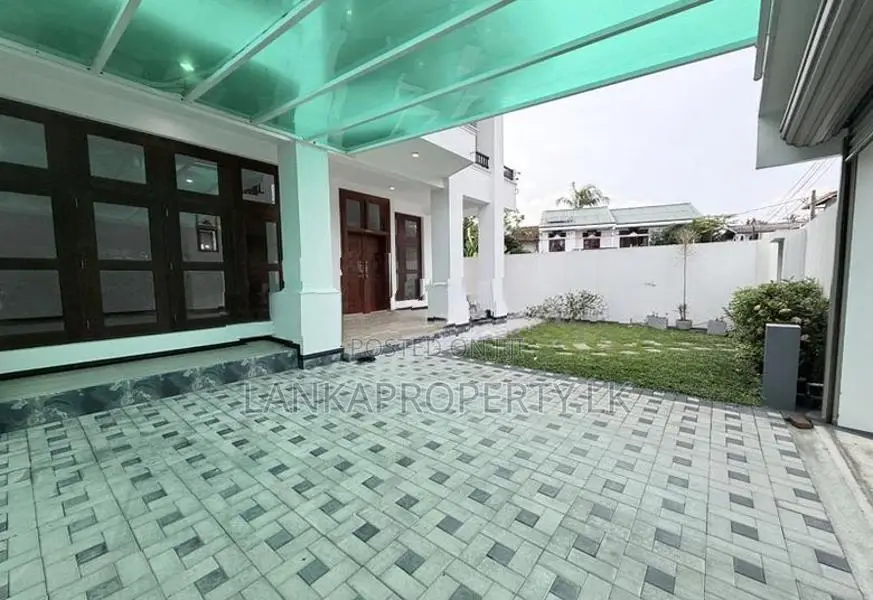 Brand New Super Luxury House for Sale in Ja-Ela