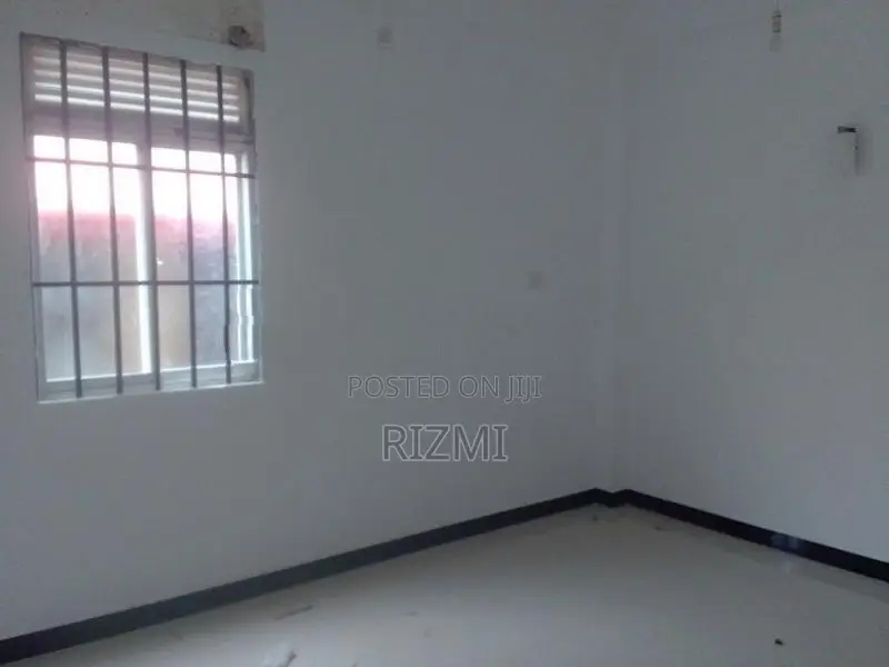 3BR first floor House for rent in dehiwala nedimala vijitha road