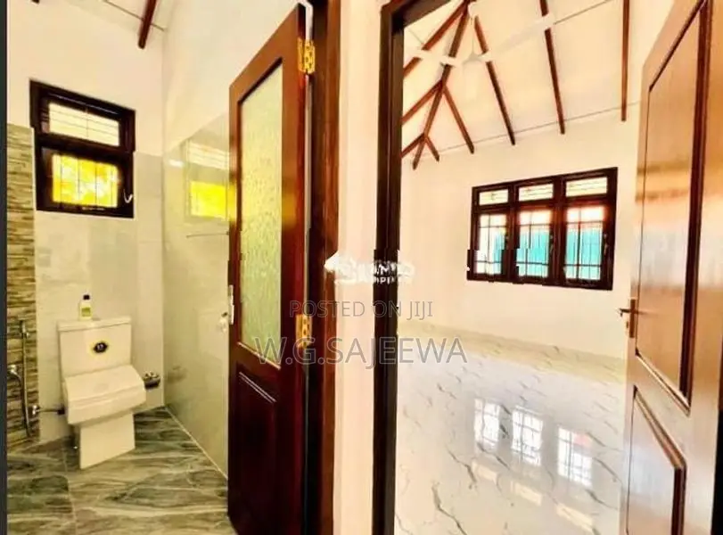 2house forsale in Daluwakotuwa, Negombo
