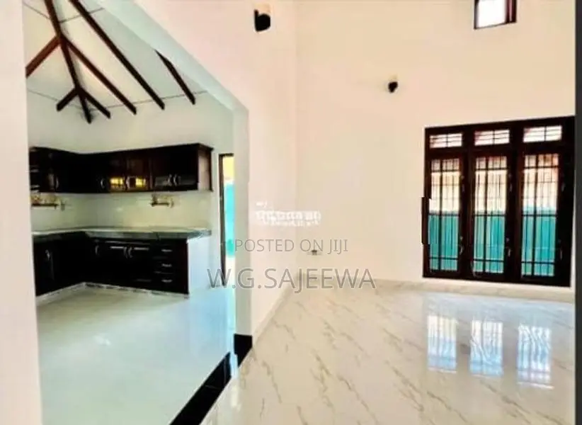 2house forsale in Daluwakotuwa, Negombo