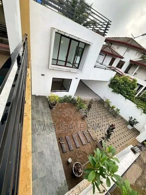 3 Storey Brand New house rent in Gampaha, udugampola