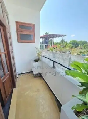 04 Bedroom - Unfurnished House for Rent in Colombo 08
