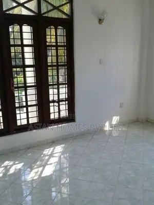 8.5 P 2 STORIED HOUSE FOR SALE IN DEHIWALA